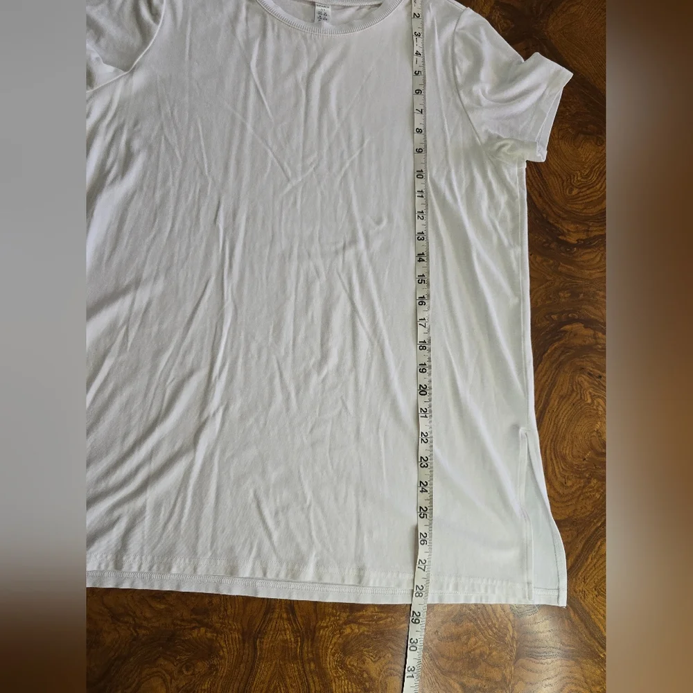 SPANX Womens Crew Neck Tee, White, size large. - Picture 6 of 6